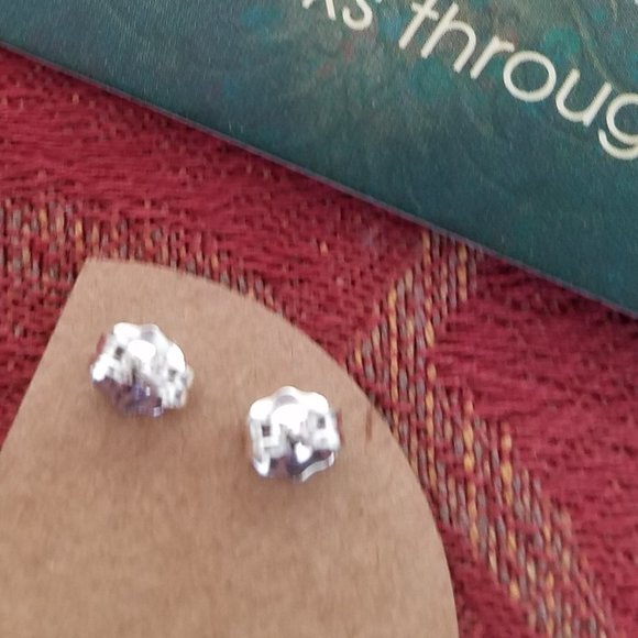 Red Garnet Dangling Earrings w/Sterling Silver - Picture 4 of 4